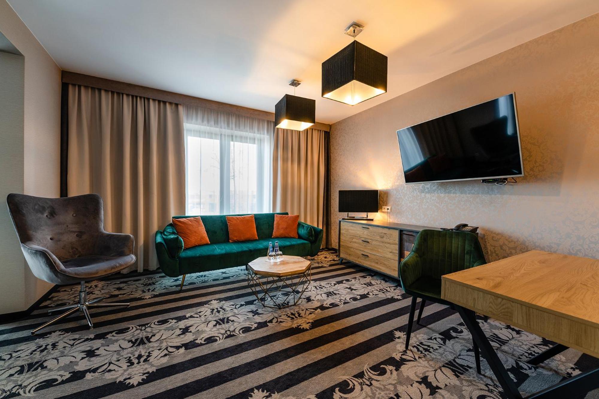 Hotel Alhar Lubliniec Luaran gambar