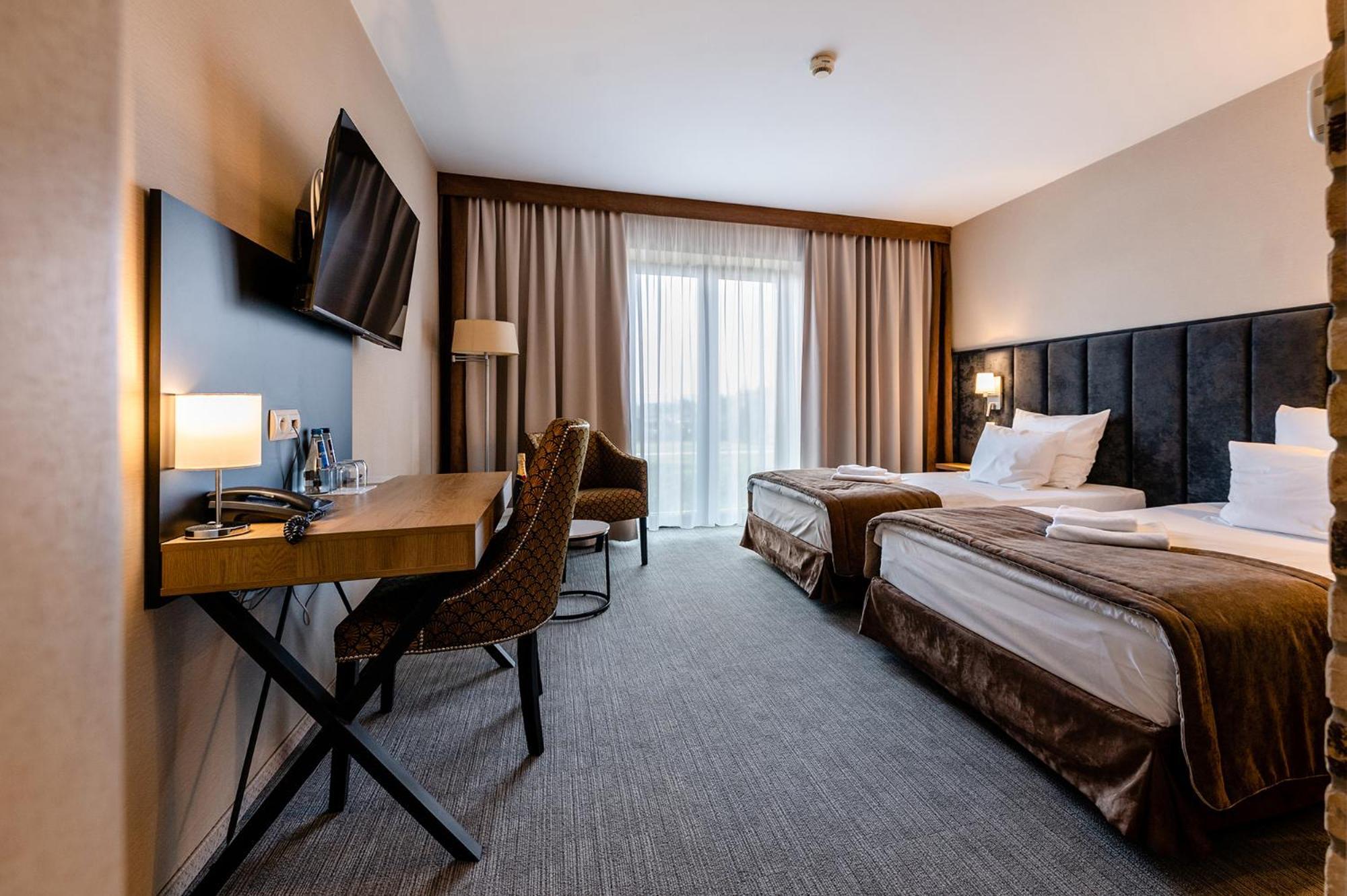 Hotel Alhar Lubliniec Luaran gambar