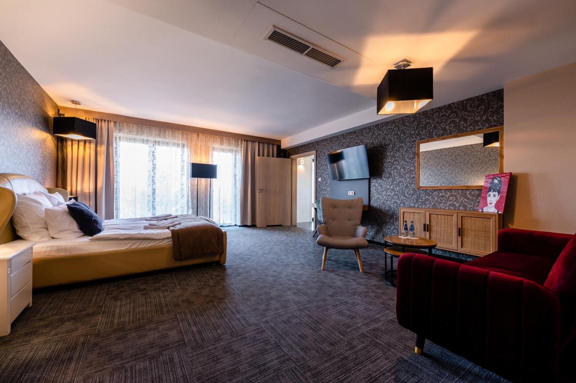 Hotel Alhar Lubliniec Luaran gambar