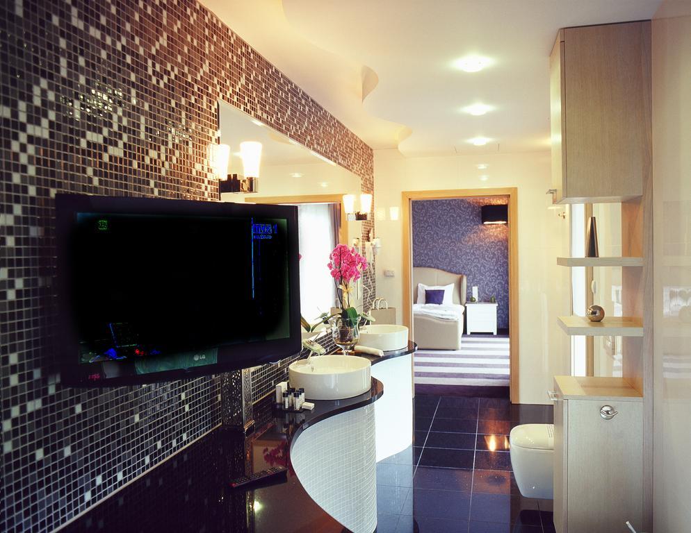 Hotel Alhar Lubliniec Bilik gambar